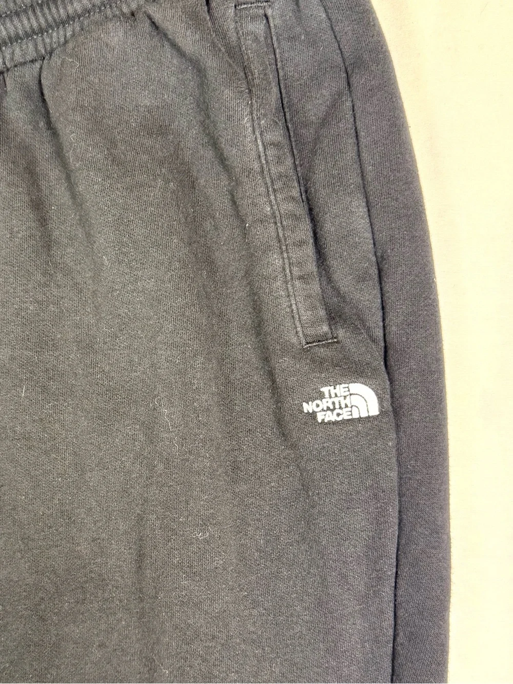 The North Face Men’s XL Black Fleece Jogger Sweatpants Drawstring Logo